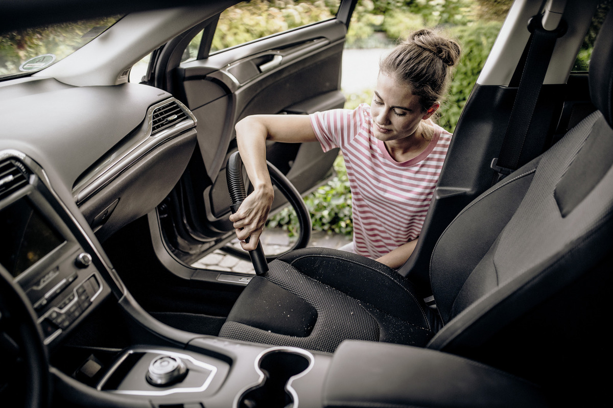 Aspiradora para suciedad líquida y sólida WD 2 Plus V-12/4/18/C Karcher - Imagen 2