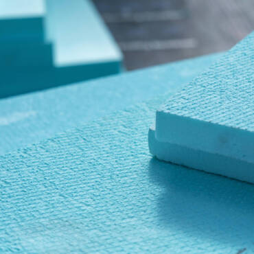 Aislamiento de poliestireno extrusionado (XPS): qué es, ventajas y aplicaciones en fachadas